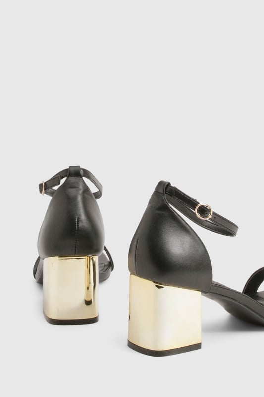 We'll make sure your shoes keep you one stylish step ahead of the crowdWhether you're keeping it simple in sliders, living the high life in heels or joining the fash pack in flatforms, you'll be heading to shoe heaven with our fashion-forward footwear collection. Boots are your day-to-night bestfriend, giving a floral dress&nbsp;that tough twist - add a biker jacket for even more attitude. Find your summer feet in jelly sandals and enjoy balmy nights in block heels.
