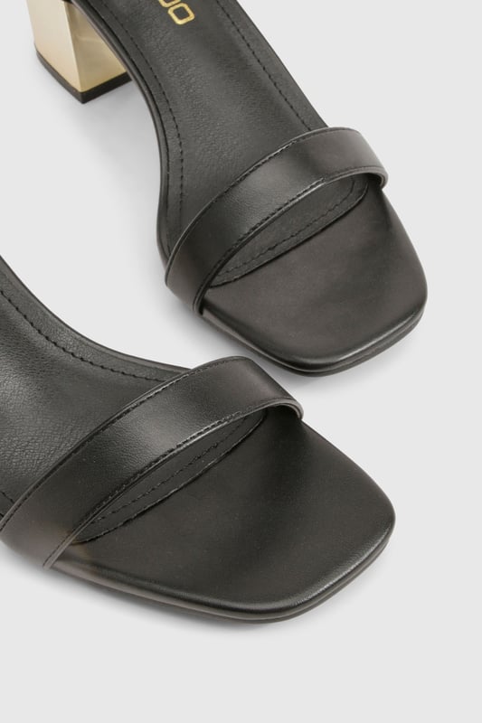 We'll make sure your shoes keep you one stylish step ahead of the crowdWhether you're keeping it simple in sliders, living the high life in heels or joining the fash pack in flatforms, you'll be heading to shoe heaven with our fashion-forward footwear collection. Boots are your day-to-night bestfriend, giving a floral dress&nbsp;that tough twist - add a biker jacket for even more attitude. Find your summer feet in jelly sandals and enjoy balmy nights in block heels.
