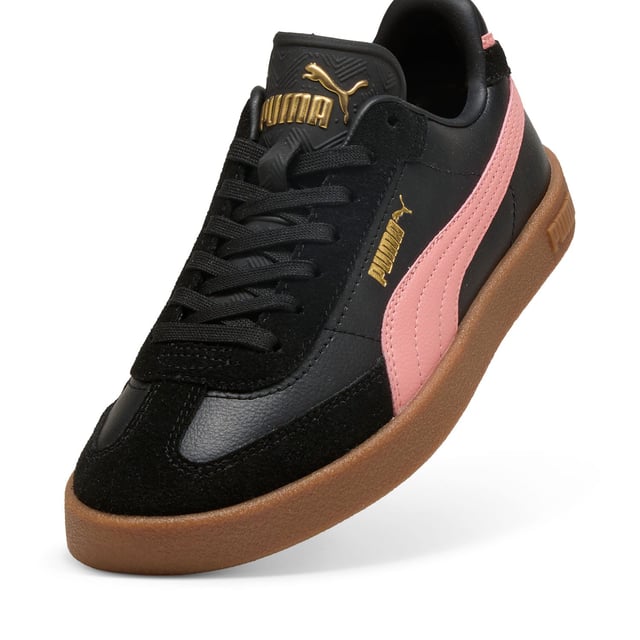 The classic PUMA Club is pulled from the archives and reimagined for a new generation. Meet the PUMA Club II Era  a fresh twist on the terrace classic with new design elements and its football heritage intact. These shoes take on street style with smooth suede  and leather upper and a heavy texture on the tooling. The SoftFoam sockliner provides superior cushioning and optimal comfort for every step of your day.