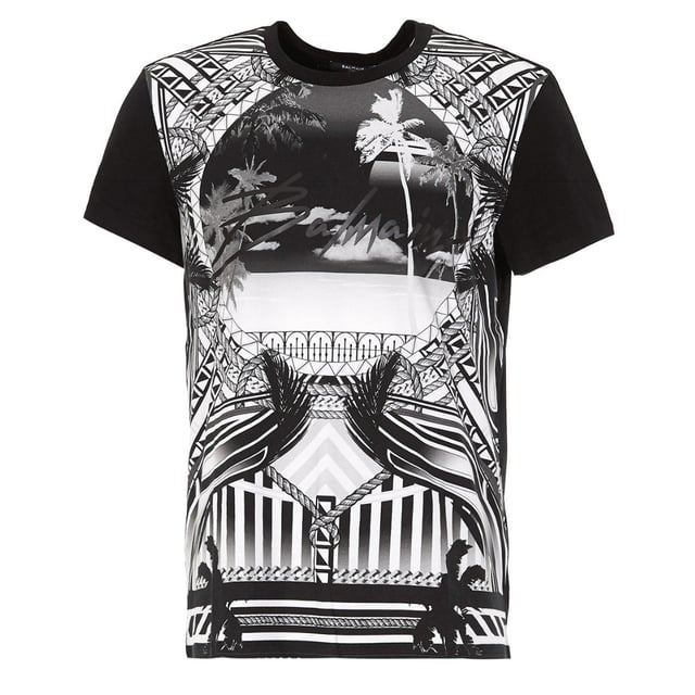 Elevate your casual wardrobe with the Balmain Resort Logo Black T-Shirt, crafted from 100% premium cotton for exceptional comfort and durability. Made in Portugal, this sleek black tee features the iconic Balmain logo, blending luxury with everyday style. Its breathable fabric ensures all-day wearability, while the refined design makes it perfect for both relaxed outings and stylish layering. Invest in a timeless piece that effortlessly combines quality craftsmanship with modern fashion, enhancing your look with understated elegance