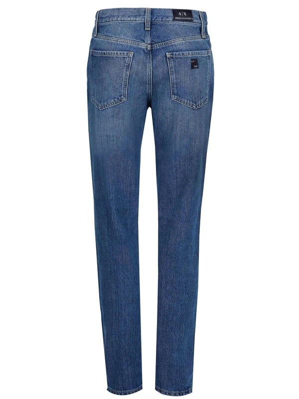 99% Baumwolle, 1% Elasthan; Armani Exchange Jeans; Modell: 6HYJ51 Y2QWZ; Hochwertig verarbeitet; Weiche Baumwolle, Stretch; Karotten-Schnitt, mittlere Leibhöhe; Schließung: Knöpfe; Klassischer 5-Pocket-Stil; Gürtelschlaufen; Armani Exchange Logodetails