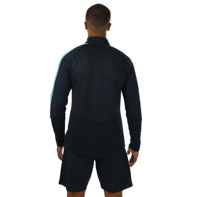 100% Polyester. Ontwerp: Contrastpaneel, Logo. Sluiting: Asymmetrisch, Halve Ritssluiting, Overtrekken. Hals: Trechterhals. Mouwtype: Met lange mouwen. Kinbeschermer, overlaypanelen, oksel gaaspanelen. M: 40 in.