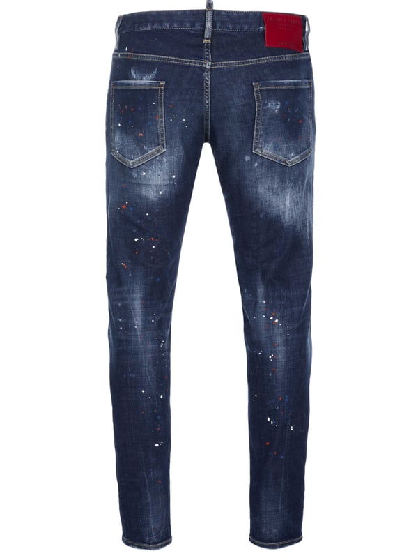 99% algodón, 1% elastano; Jeans Cool Guy de Dsquared2; Modelo: S74LB1051-S30664-470; Fabricación de alta calidad; Estilo clásico '5 bolsillos'; Correas para el cinturón; Cierre: Tapeta de botones; Apariencia usada; Toque de color; Detalles del logo de Dsquared2.