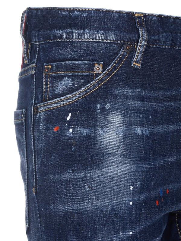 99% algodón, 1% elastano; Jeans Cool Guy de Dsquared2; Modelo: S74LB1051-S30664-470; Fabricación de alta calidad; Estilo clásico '5 bolsillos'; Correas para el cinturón; Cierre: Tapeta de botones; Apariencia usada; Toque de color; Detalles del logo de Dsquared2.