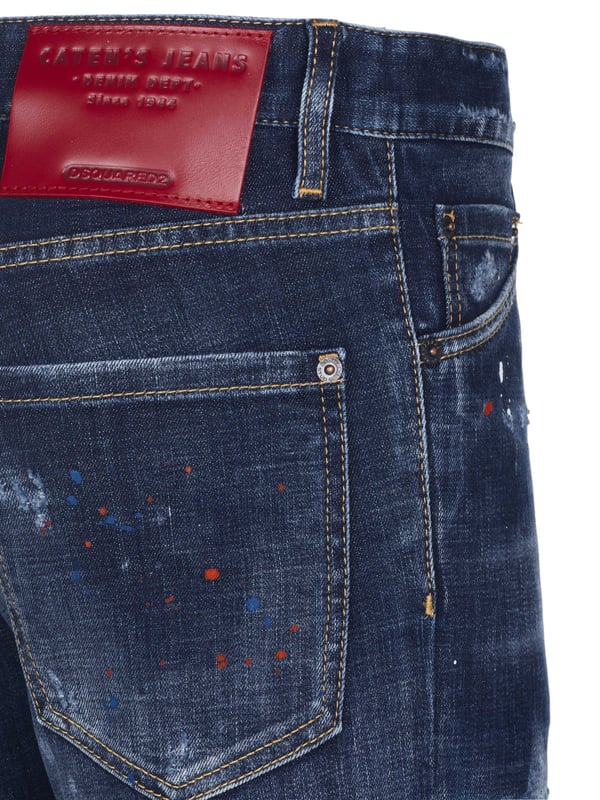 99% algodón, 1% elastano; Jeans Cool Guy de Dsquared2; Modelo: S74LB1051-S30664-470; Fabricación de alta calidad; Estilo clásico '5 bolsillos'; Correas para el cinturón; Cierre: Tapeta de botones; Apariencia usada; Toque de color; Detalles del logo de Dsquared2.