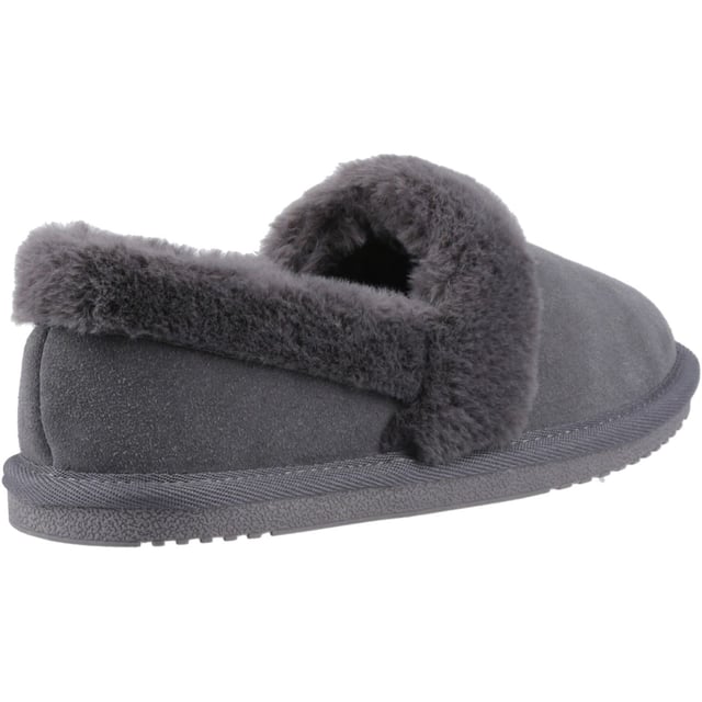 A classic cosy slipper, with a cosy faux fur lining, lightweight but hardwearing sole and memory foam sock you'll stay super comfy throughout the day