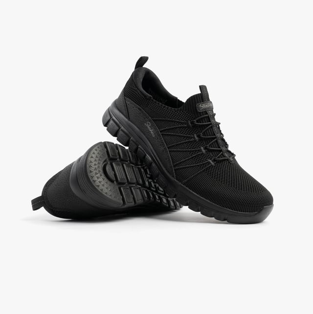 These casual low-top trainers feature a breathable synthetic and mesh upper with memory foam insoles and a rubber sole, offering comfort for everyday wear