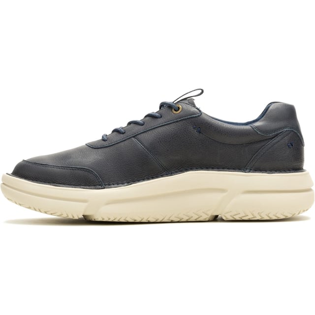 Hush Puppies Baylor Leder Herren Sneakers in Marineblau Der Baylor ist so bequem und vielseitig, dass wir glauben, es ist der einzige Schuh, den Sie brauchen werden. Mit dem federnden Komfort unserer MEGABounce-Technologie und ultra-vielseitigen Heritage-Stilen.