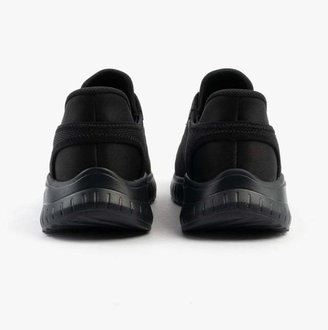These men's fitness trainers feature a mesh upper, rubber sole, and memory foam for comfort. Designed for casual wear with a low-top, lace-up style and vegan, machine-washable construction