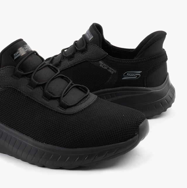 These men's fitness trainers feature a mesh upper, rubber sole, and memory foam for comfort. Designed for casual wear with a low-top, lace-up style and vegan, machine-washable construction