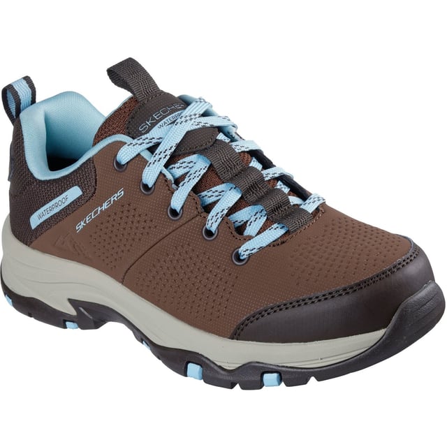 Triomfeer over de paden in buitenstijl en ruime comfort met de Skechers Relaxed Fit: Trego Trail Destiny. Deze lage wandelschoen heeft een waterdichte synthetische en geweven bovenkant met een vetersluiting en een Skechers Air-Cooled Memory Foam binnenzool.