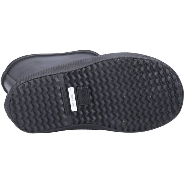 Die Kids First Classic Regenstiefel sind perfekt zum Pfützenspringen. Handgefertigt aus Naturkautschuk, bietet eine flache Sohle und abgerundete Zehen kleinen Füßen Raum zum Bewegen, während das aktualisierte Futter aus 100% recyceltem Polyester für Komfort bei jedem Abenteuer sorgt.
