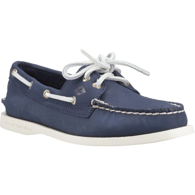 Our Authentic Original is more than just a classic design - it's become an icon of style. Featuring full-grain leather, handsewn moccasin construction and our signature Sperry razor-cut Wave-Siping technology for ultimate wet/dry traction.