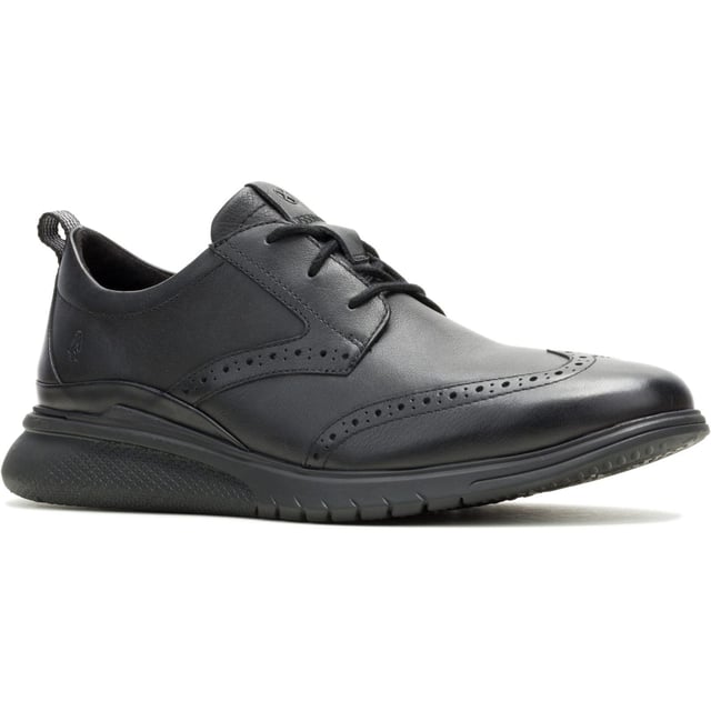 Hush Puppies Advance Leder Herrenschuhe In Schwarz/Schwarz Mit Schnürung Mit unserer berüchtigten Bounce-Innensohle konstruiert, bietet der Advance Wingtip extreme Dämpfung und gibt bei jedem Schritt Energie zurück. Neben seiner stilvollen Form töten die antimikrobiellen Futterstoffe im Schuh Mikroben bei Kontakt.