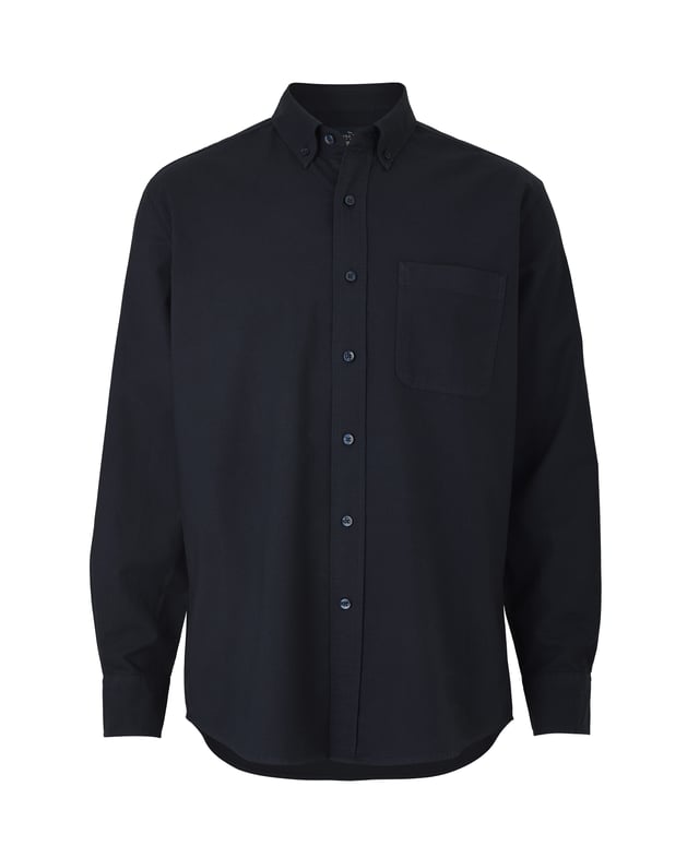 Our casual shirts are expertly designed with a strong focus on comfort and exceptional fit - so you're bound to reach for them time and time again. This timeless Oxford style is cut from BCI cotton and topped with a classic button-down collar. 100% BCI cotton pinpoint, hardwearing and supple. Generously proportioned classic fit. Button down collar. Twin needled to strengthen seams. Split yoke, long tails, chest pocket. Single cuff also available in short sleeves. Machine washable at 40°C. Shirt is presented in fully recyclable packaging.