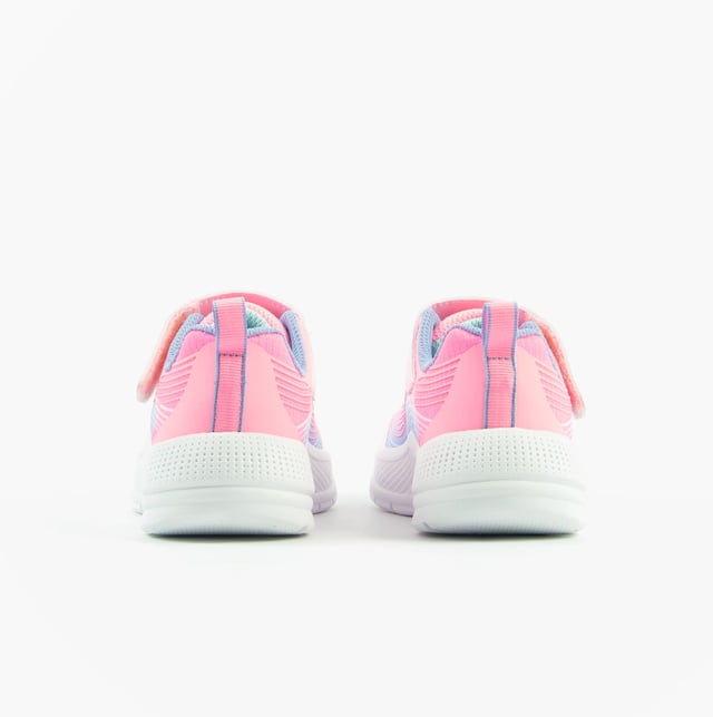 These girls' casual trainers feature a synthetic and mesh upper with a lightweight rubber sole, round toe, and low-top design, offering comfort and ease for everyday wear