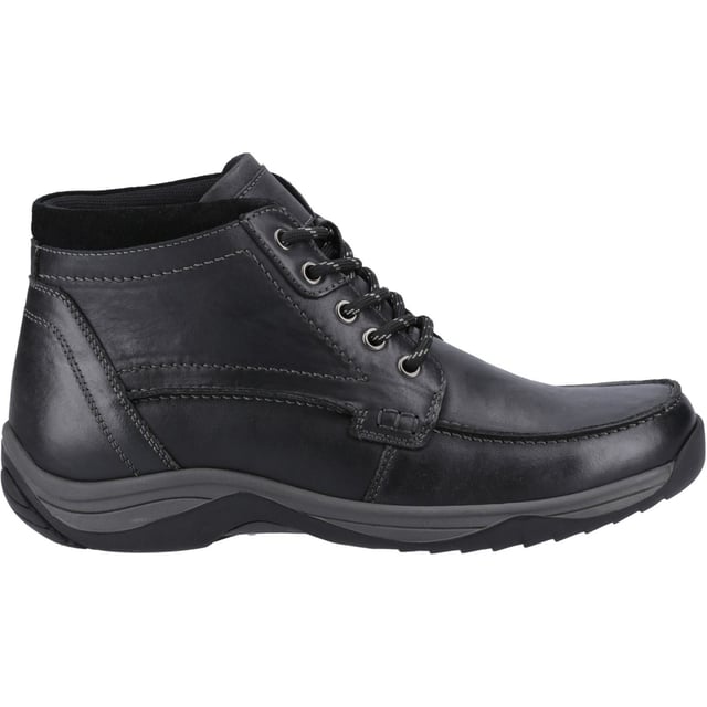 Hush Puppies Daryl Leather Men's Black Ankle Boots The Daryl Lace Boot is a versatile essential for the Autumn/Winter season. Featuring a leather upper, memory foam insole, comfort suede collar, breathable lining, and a durable rubber outsole, it's built for style and all-day ease.