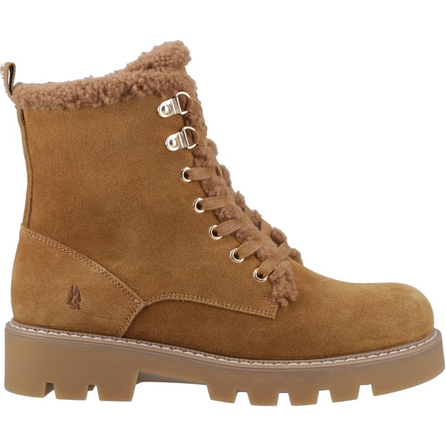 A chunky sole, lace detail and cosy fleece lined ankle boot, the Aurelia will keep you comfy, cosy and looking great on those chilly winter walks