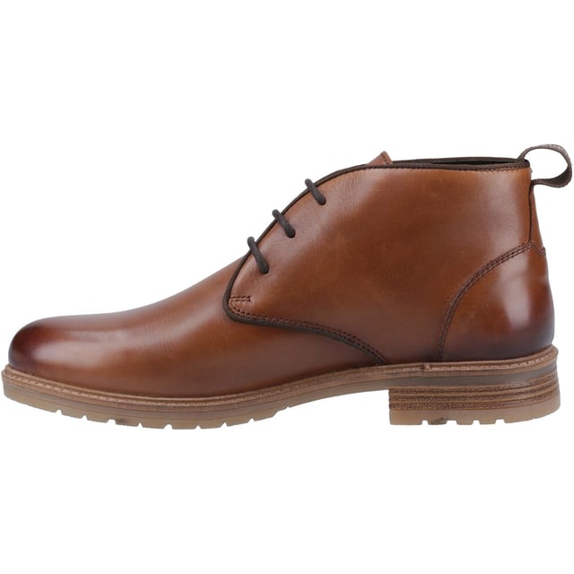 Hush Puppies Ricky Leather Men's Tan Ankle Boots A stylish chukka boot with adjustable laces, a soft textile and foam footbed, and soft microfibre lining, the Ricky is a great smart casual choice every day
