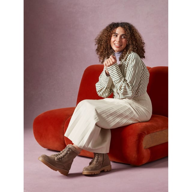Hush Puppies Aurelia Suede Women's Taupe Winter Ankle Boots A chunky sole, lace detail and cosy fleece lined ankle boot, the Aurelia will keep you comfy, cosy and looking great on those chilly winter walks