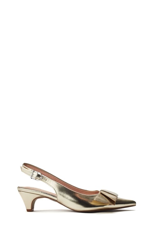 Navigate the season in Nutmeg, the slingback, kitten-heel sandal. This style features a chic pointed toe with a bow embellishment. The low heel provides wearable height, whilst the leather lining ensures all-day comfort.