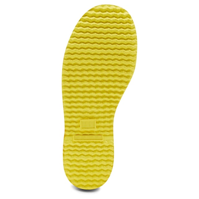 Featuring a vibrant and fun rainbow design,  this kids boot is perfect for puddle splashing. Handcrafted from natural rubber, a flat sole and rounded toe gives little feet room to move and the soft recycled polyester lining ensures complete comfort.