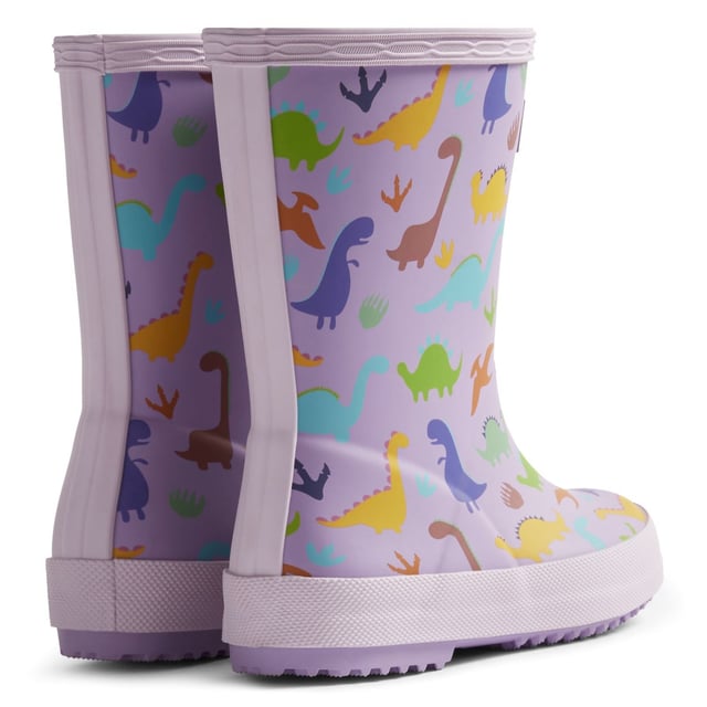 The Kids First Classic Rain Boot has been updated with a fun dinosaur print and is perfect for puddle splashing. Handcrafted from natural rubber, a flat sole and rounded toe gives little feet room to move.
