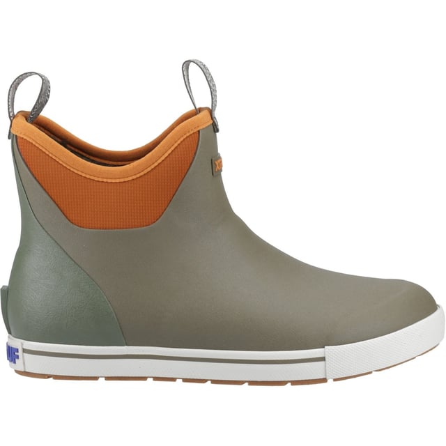 The Ankle Deck Boot collection has been crafted specifically for off-shore anglers. The ADB is a great option for anyone looking for non-slip and waterproof footwear for like on land or on the water.