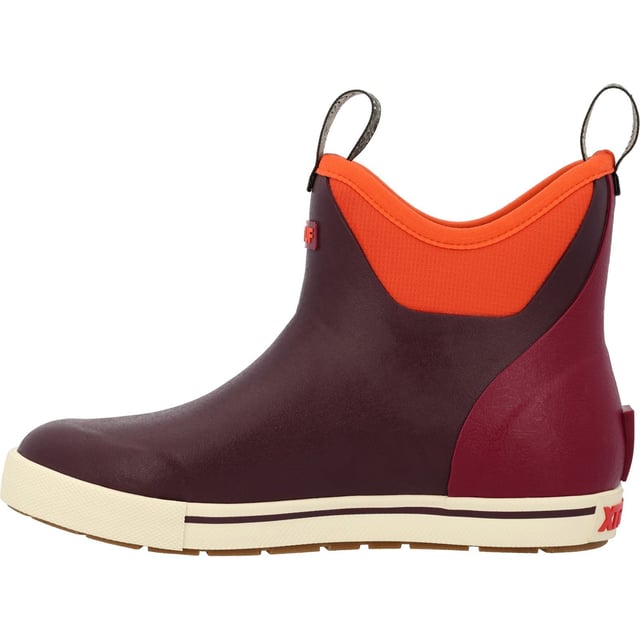 The Ankle Deck Boot collection has been crafted specifically for off-shore anglers. The ADB is a great option for anyone looking for non-slip and waterproof footwear for like on land or on the water.