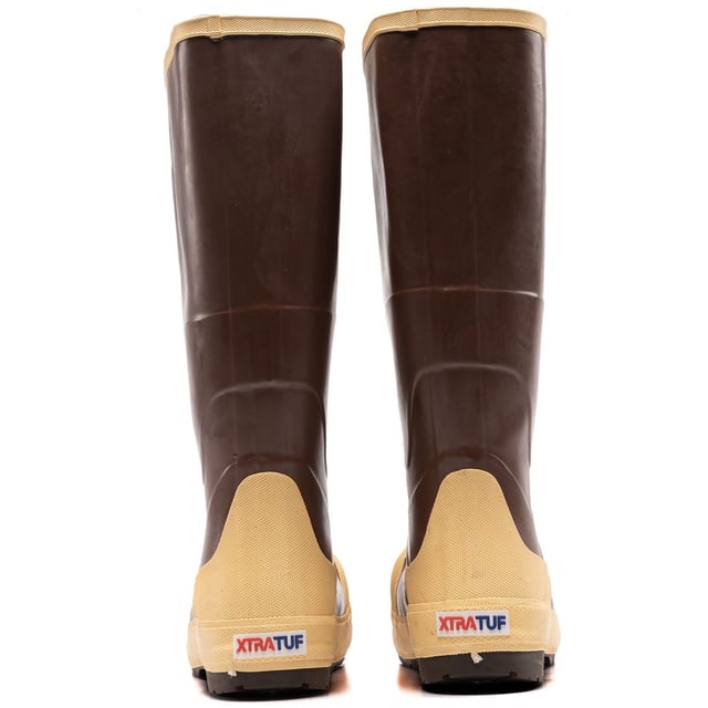 The Legacy LTE features TUFDRY, our signature waterproof breathable membrane, along with a waterproof suede upper making this the ideal all-purpose winter and wet-weather boot. Offers all day comfort via a dual density open cell foam insert