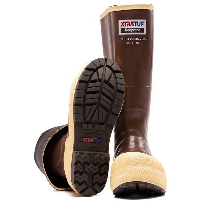 The Legacy LTE features TUFDRY, our signature waterproof breathable membrane, along with a waterproof suede upper making this the ideal all-purpose winter and wet-weather boot. Offers all day comfort via a dual density open cell foam insert