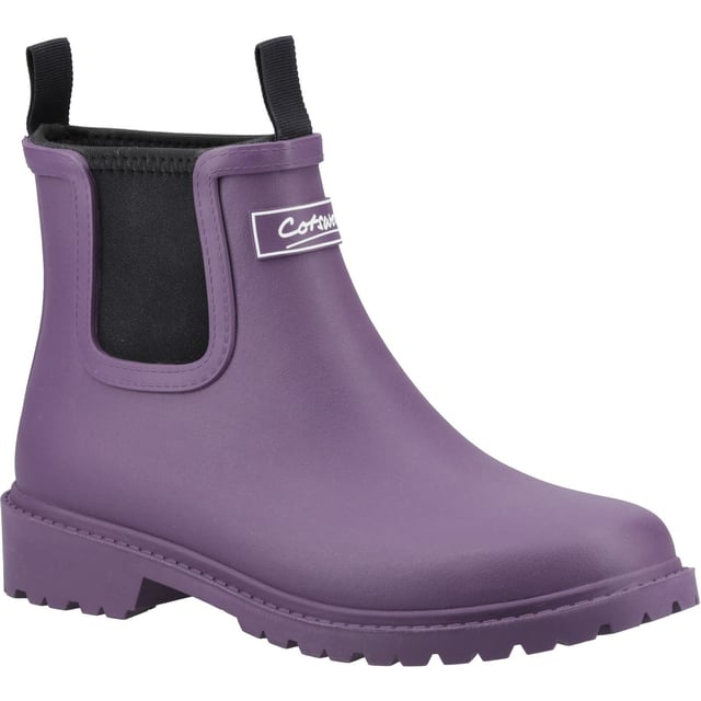 Barton Ladies wellington from Cotswold Shoes, is the perfect welly for all weather conditions. With fully waterproof neoprene for excellent warmth and comfort.