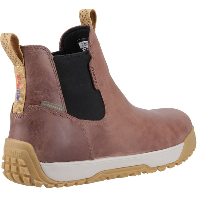 The Ankle Deck Boot collection has been crafted specifically for off-shore anglers. The ADB is a great option for anyone looking for non-slip and waterproof footwear for like on land or on the water.