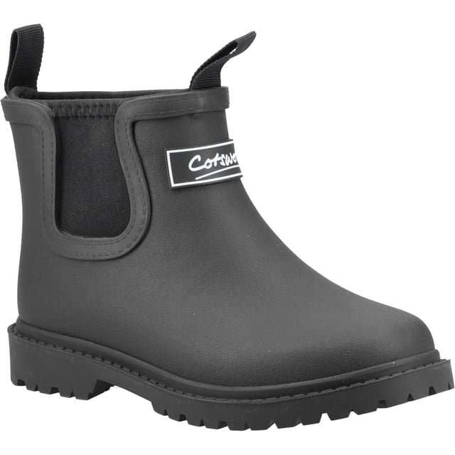 The Barton Kids wellington from Cotswold Shoes, is the perfect short welly for all weather conditions. With fully waterproof neoprene for excellent warmth and comfort.