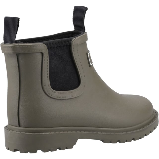 The Barton Kids wellington from Cotswold Shoes, is the perfect short welly for all weather conditions. With fully waterproof neoprene for excellent warmth and comfort.