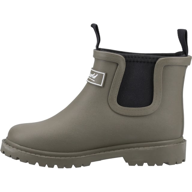 The Barton Kids wellington from Cotswold Shoes, is the perfect short welly for all weather conditions. With fully waterproof neoprene for excellent warmth and comfort.