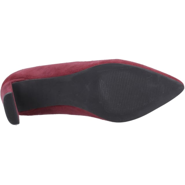Der Olivia ist ein zarter, einfacher Court-Style mit einem hochwertigen Wildleder-Obermaterial und einer Memory-Foam-Innensohle, die perfekte Wahl für jeden Anlass.