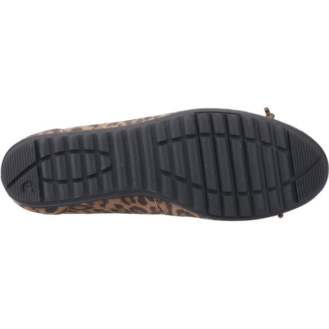 Hush Puppies Lucille Leather Women's Leopard Flats The Lucille Ballerina is your go-to for timeless style and all-day comfort. Crafted from premium leather with a soft padded insole and an elegant bow detail, it's perfect for every occasion. Walk away happy!