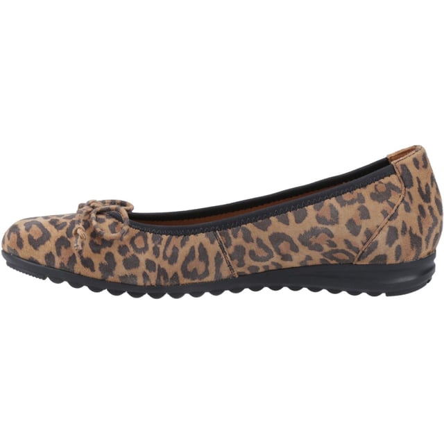 Hush Puppies Lucille Leather Women's Leopard Flats The Lucille Ballerina is your go-to for timeless style and all-day comfort. Crafted from premium leather with a soft padded insole and an elegant bow detail, it's perfect for every occasion. Walk away happy!
