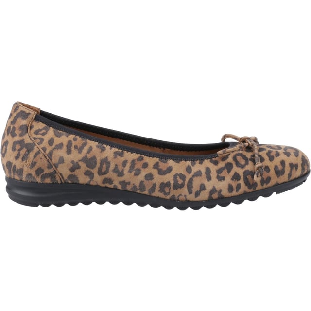 Hush Puppies Lucille Leather Women's Leopard Flats The Lucille Ballerina is your go-to for timeless style and all-day comfort. Crafted from premium leather with a soft padded insole and an elegant bow detail, it's perfect for every occasion. Walk away happy!