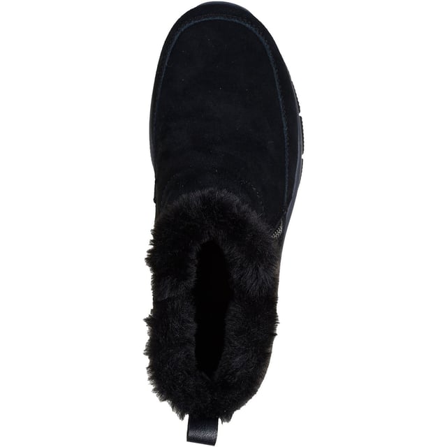 Skechers Easy Going Cool Zip! Leather Women's Black Winter Ankle Boots Stay warm all chilly season in feet-loving comfort with Skechers Relaxed Fit: Easy Going - Cool Zip! This ankle boot features a suede upper with faux fur lining, side zip closure and a Skechers Air-Cooled Memory Foam cushioned insole.