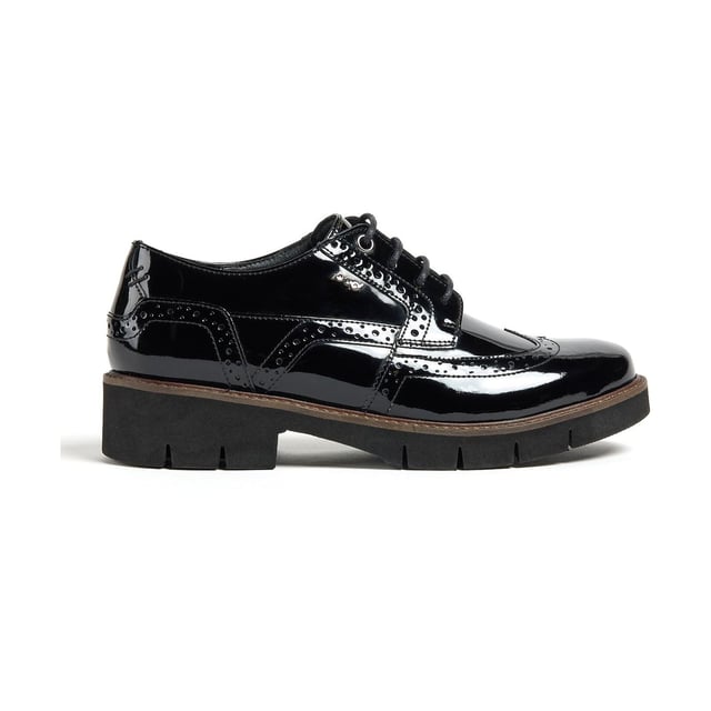 Our Kacey is the perfect fusion of comfort, style, and quality. Made from premium leather, these shoes feature a lightweight sole for effortless movement, a padded collar and tongue for all-day comfort.