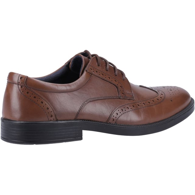 Hush Puppies Nolan Leather Men's Tan Brogues Shoes Featuring a leather upper and brogue detailing and cushion comfort lightweight sole the Nolan is a great choice for summer occasions