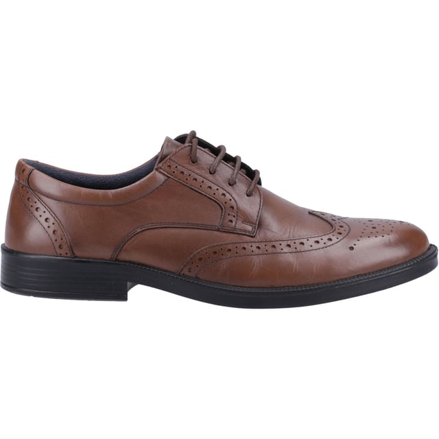 Hush Puppies Nolan Leather Men's Tan Brogues Shoes Featuring a leather upper and brogue detailing and cushion comfort lightweight sole the Nolan is a great choice for summer occasions