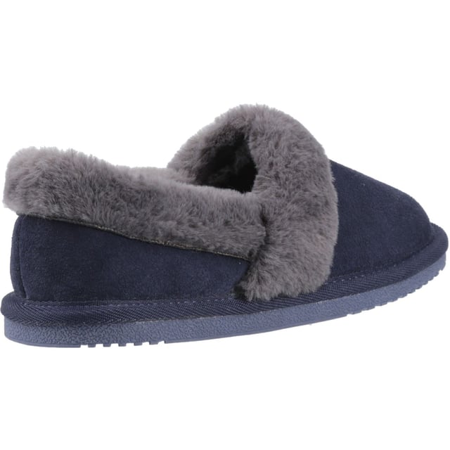 A classic cosy slipper, with a cosy faux fur lining, lightweight but hardwearing sole and memory foam sock you'll stay super comfy throughout the day
