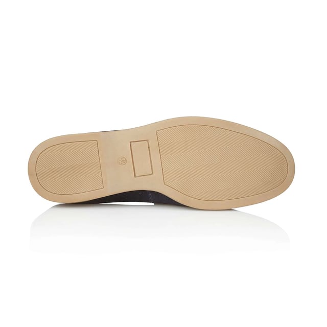 These men's loafers feature a suede upper, textile lining, and rubber sole for comfort. Designed with a chisel toe and slip-on style, ideal for casual wear