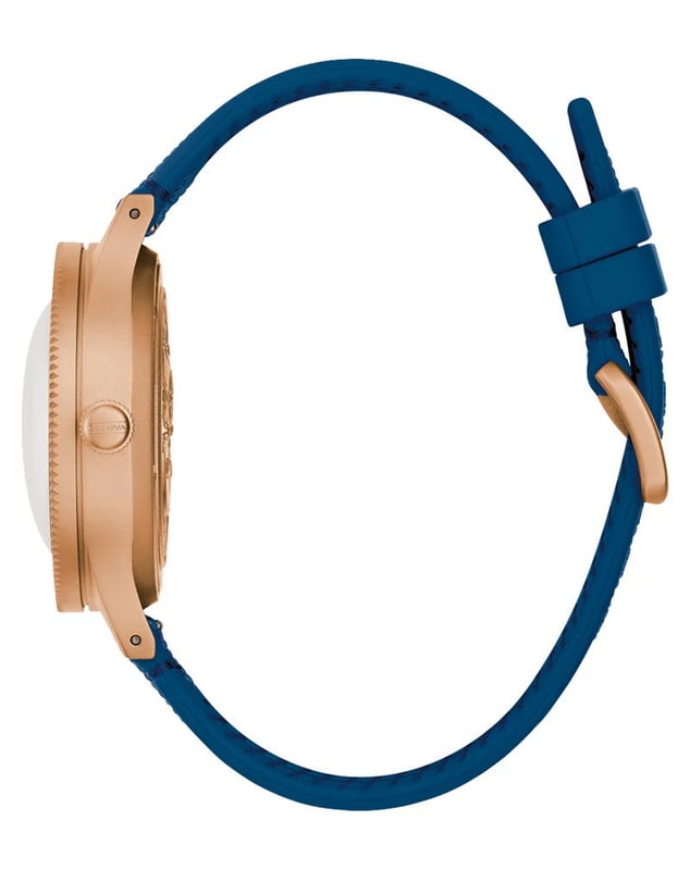 This Bulova Archive Series Mil Ships 150th Anniversary Edition Analogue Watch for Men is the perfect timepiece to wear or to gift. It's Bronze 41 mm Round case combined with the comfortable Blue Silicone watch band will ensure you enjoy this stunning timepiece without any compromise. Operated by a high quality Quartz movement and water resistant to 20 bars, your watch will keep ticking. Honoring Bulova’s military heritage and inspired by a rare 1957 U.S. Navy prototype, the Special Edition MIL-SHIPS Bronze marks Bulova’s 150th Anniversary with a tribute to innovation and craftsmanship. This Analogue watch is equipped with a Luminous Hands and a Screw Down Crown High quality Blue Silicone strap, measuring 21 cm in length and 18 mm in width, with a Buckle. Case diameter: 41 mm,case thickness: 14 mm, case colour: Bronze and dial colour: Blue