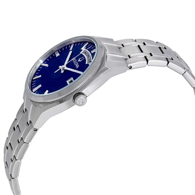 Bulova Surveyor Men's Silver Watch 96C125 This Bulova Surveyor Analogue Watch for Men is the perfect timepiece to wear or to gift. It's Silver 39 mm Round case combined with the comfortable Silver Stainless steel watch band will ensure you enjoy this stunning timepiece without any compromise. Operated by a high quality Quartz movement and water resistant to 3 bars, your watch will keep ticking. This watch from the Classic collection with its domed crystal is a perfect gift for every occasion-The watch has a calendar function: Day-Date High quality 21 cm length, 20 mm wide Silver Stainless steel strap with a Fold over with push button clasp Case diameter: 39 mm, Case height: 10 mm and Case color: Silver Dial color: Blue