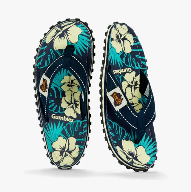Recycled cotton canvas upper with a breathable lining and recycled rubber sole create lightweight, comfortable flip-flops. Designed with a toe post and round shape for casual wear