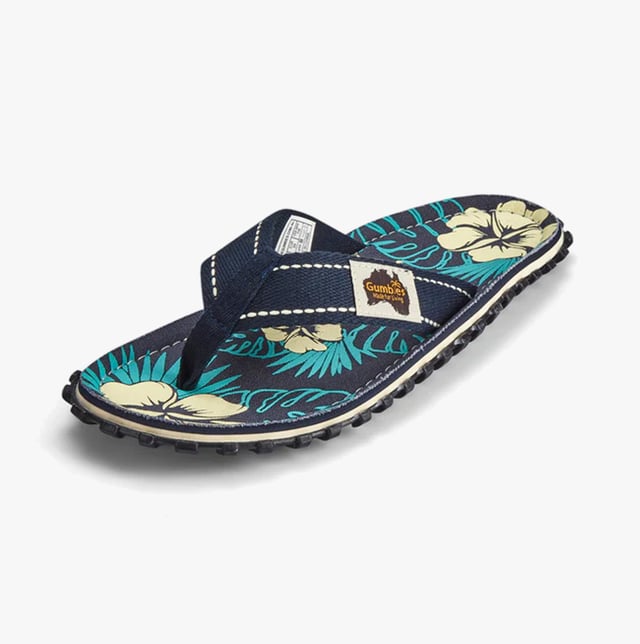 Recycled cotton canvas upper with a breathable lining and recycled rubber sole create lightweight, comfortable flip-flops. Designed with a toe post and round shape for casual wear